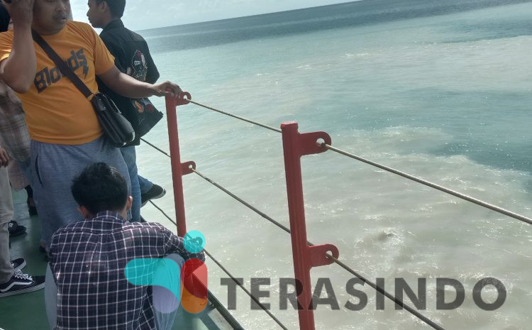  Kapal Perintis Dari Pelabuhan Sapeken Menuju Kalianget Menabrak Karang