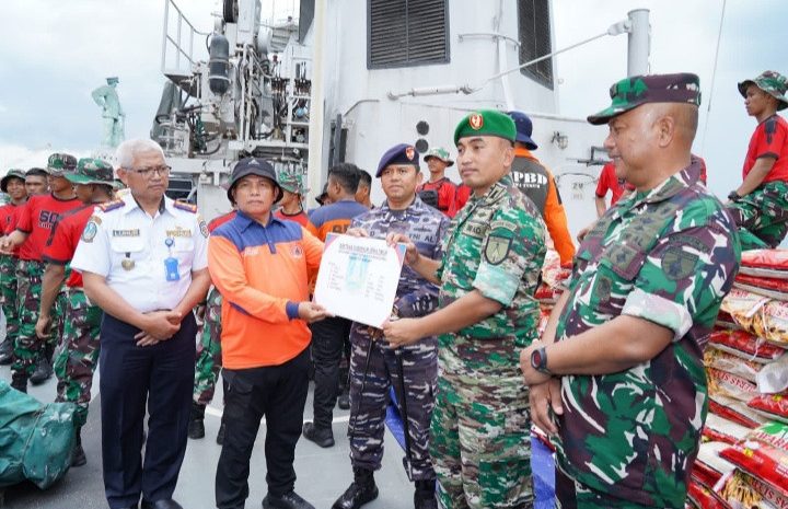 Kodim Salurkan Sembako dari BPBD Jatim ke Masalembu