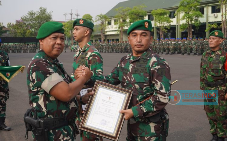  Pangdam V/Brawijaya Berikan Penghargaan kepada Dandim 0827/Sumenep dan Prajurit Berprestasi dalam Pengembangan Pertanian