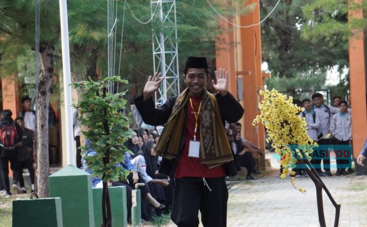  Jadikan Penutupan MPLS Sebagai Ajang Refleksi Cinta Tanah Air, SMKN 1 Sumenep Meriahkan Dengan Pakaian Adat