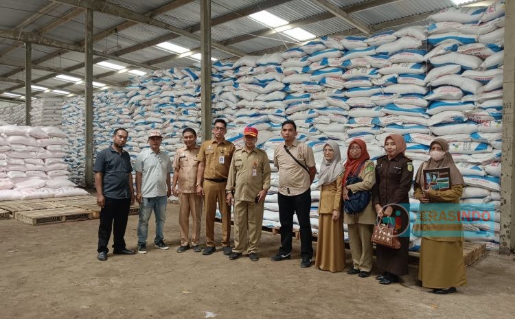  Tim KP3 Sumenep Lakukan Monev Stok Pupuk Bersubsidi untuk Pastikan Distribusi Tepat Sasaran