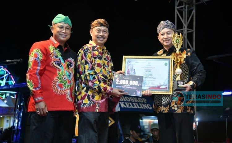  Usung ”Loteng Masa kejayaan”. Bappeda Sumenep Raih Penghargaan Best Booth di Madura Night Vaganza 2024