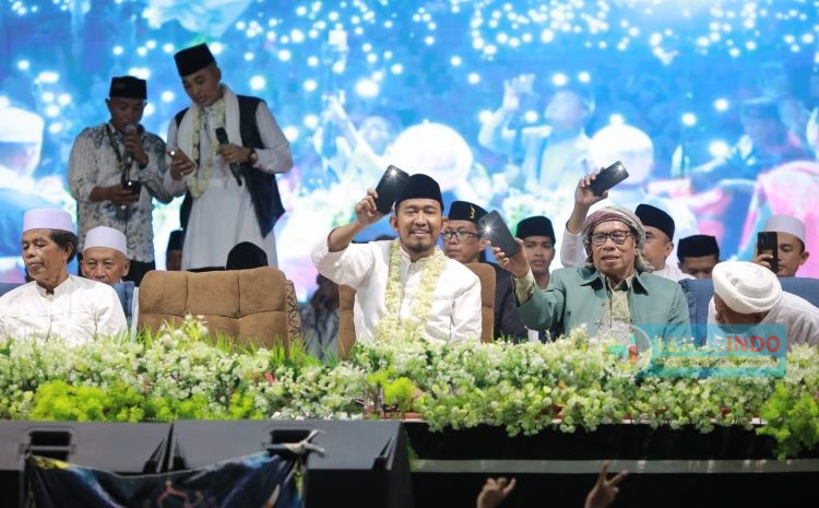  Lantunan Selawat Kembali Dilangitkan, Belasan Ribu Massa Serukan Kemenangan Faham