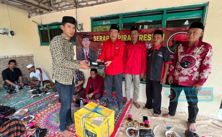  Abd Rahman Anggota DPRD Sumenep Fraksi PDIP Gelar Reses, Serahkan Bantuan Alsintan di Desa Aeng Panas Pragaan