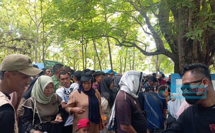 Hari Kedua Libur Lebaran, Wisata Pantai Salam Saebus Sapeken Diserbu Pengunjung