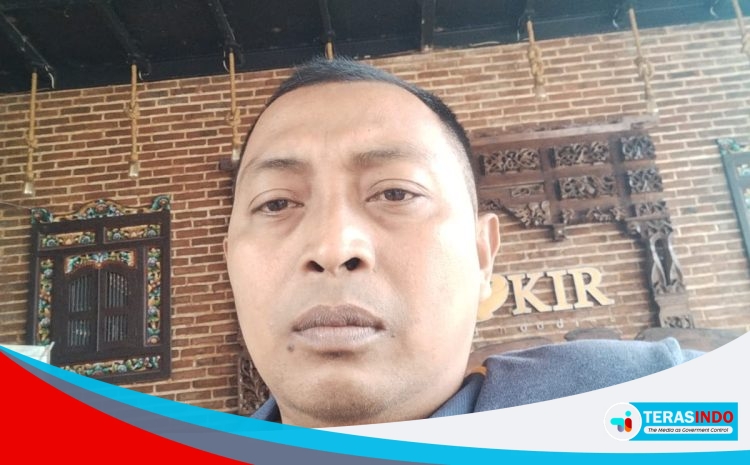  MERASA PALING SENIOR, MENGGUNCANG LADANG YANG SEDANG TUMBUH