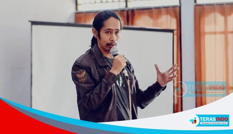  Merdeka di Tiang Bendera
